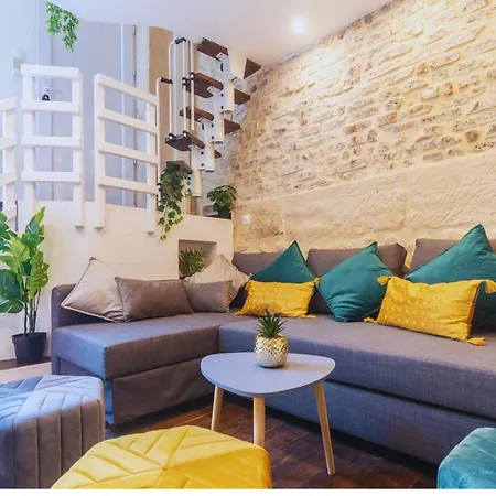 Duplex Parisien Metro13 公寓