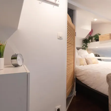 Appartement Duplex Parisien Metro13 Parijs