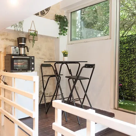 Apartment Duplex Parisien Metro13