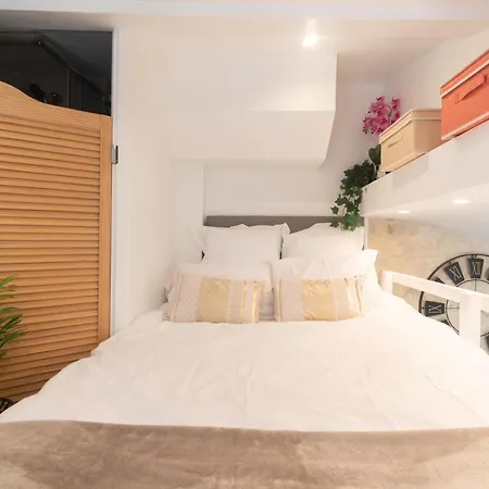 Duplex Parisien Metro13 Appartement Parijs