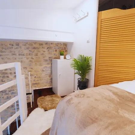 Duplex Parisien Metro13 Parijs